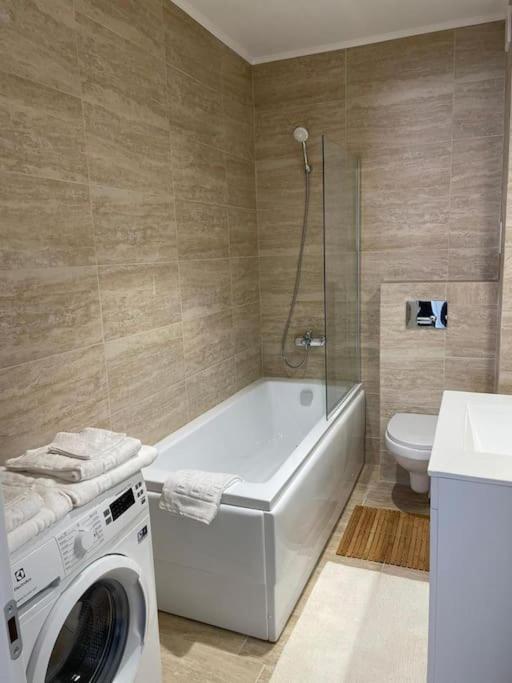 Shi Ti Junior Suite Iasi Extérieur photo